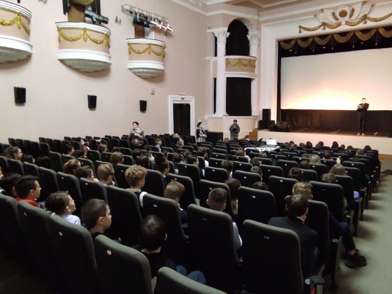 В Красноармейске прошел показ фильмов для школьников о блокаде Ленинграда
