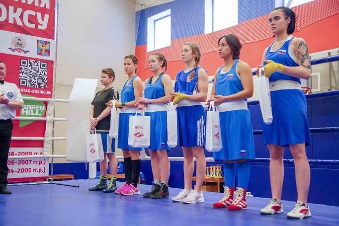В активе подмосковных спортсменок 28 медалей всероссийских соревнований по боксу