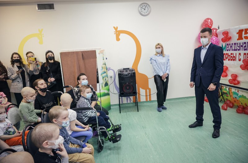 Глава округа посетил детское отделение онкодиспансера в Балашихе