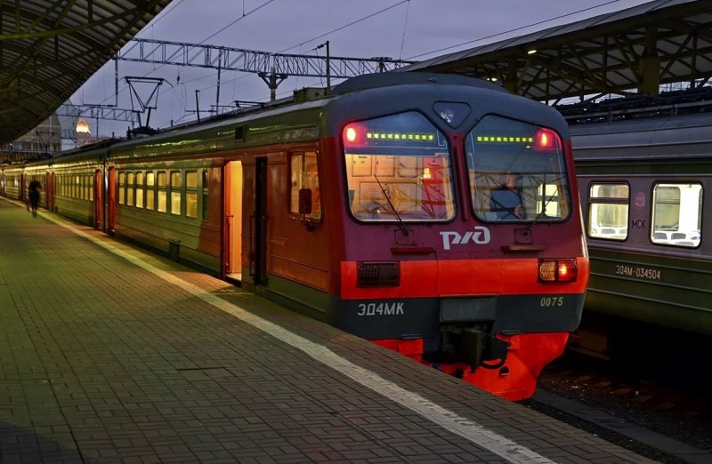 Расписание пригородных поездов Московской железной дороги изменится в праздничные дни февраля и марта