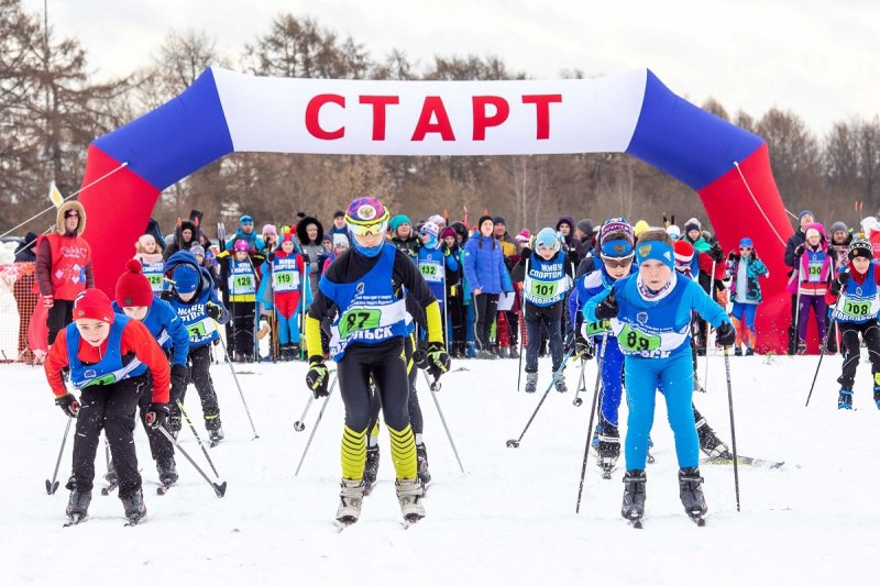 Полтысячи человек приняли участие в соревнованиях по лыжным гонкам в Дубровицах