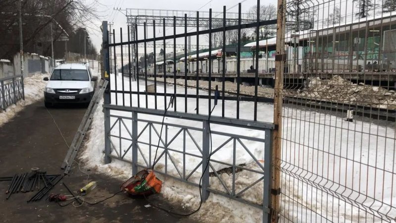 Несанкционированные «переходы» вблизи станции «Мамонтовская» заблокированы