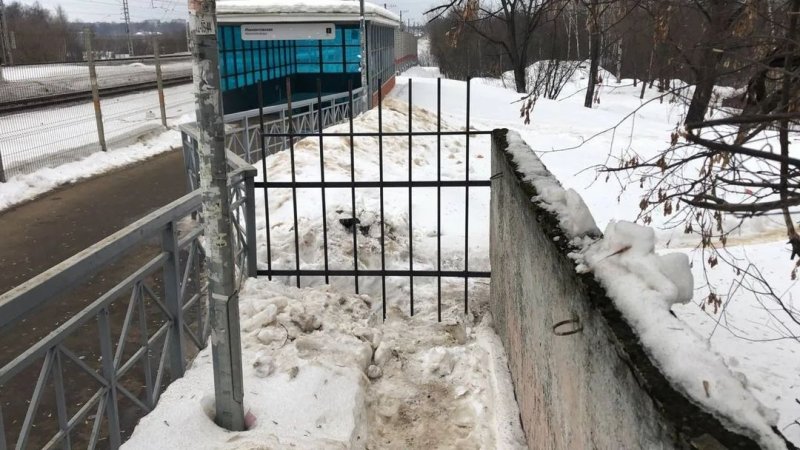 Несанкционированные «переходы» вблизи станции «Мамонтовская» заблокированы