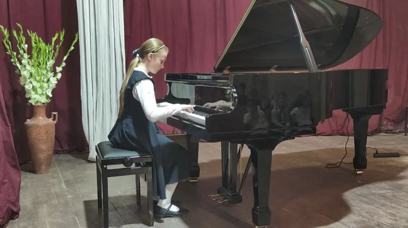 В Красноармейской детской музыкальной школе прошел конкурс «Юный исполнитель» в номинации «Фортепиано»