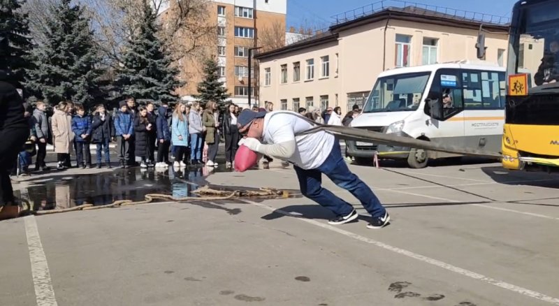 Спортсмен из Подмосковья установил новый рекорд силового экстрима