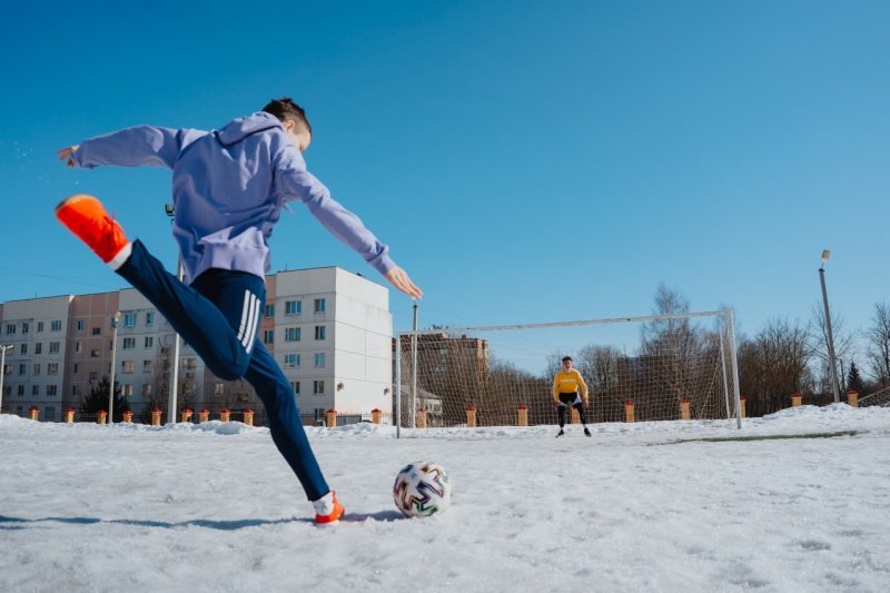 Футбол, баскетбол и бег – самые популярные весенние виды спорта у жителей Подмосковья