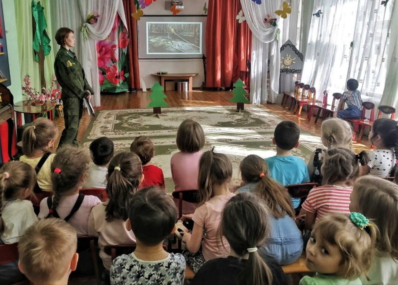 Пушкинским дошкольникам рассказали о правилах поведения в лесу