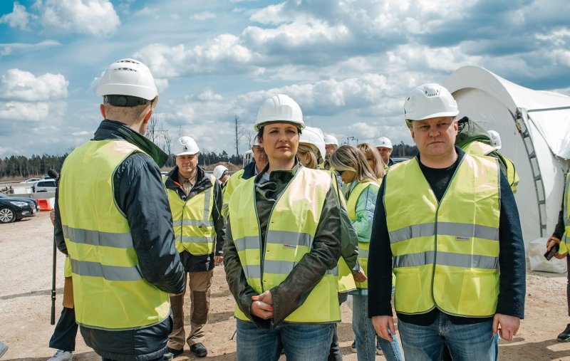 Заместитель председателя Правительства региона Анна Кротова проинспектировала ход строительства Мытищинской хорды