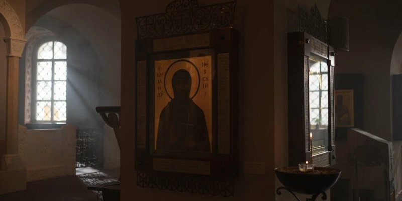 Злоумышленник похитил восемь икон из подмосковного храма 