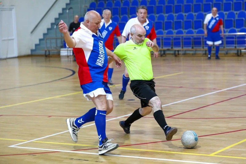 Команда из Ивантеевки приняла участие в турнире по мини-футболу «Негаснущие звёзды»