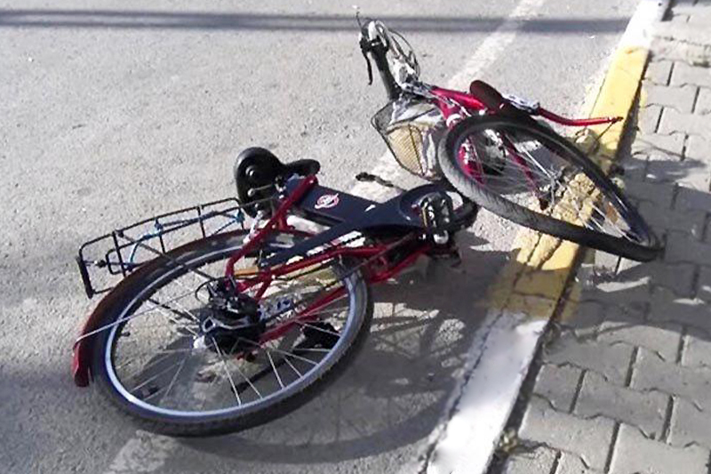 В Балашихе полиция разыскивает человека, сбросившего  с 15 этажа два велосипеда