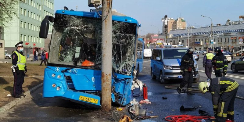 20 пассажиров получили травмы в ДТП с автобусом в Химках