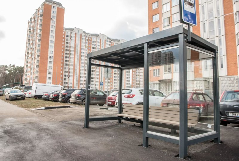 Больше 140 остановочных павильонов заменили в Подмосковье