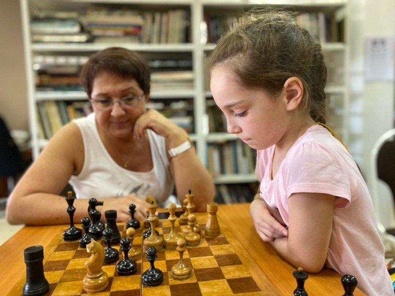 В подмосковных библиотеках более 3,5 тысяч человек занимаются шахматами