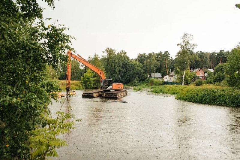 Глава Пушкинского округа проверил ход выполнения работ по расчистке реки Клязьма