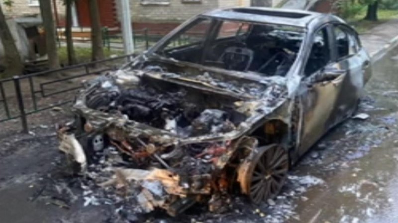 Жителя Подмосковья задержали по подозрению в поджоге дорогого авто