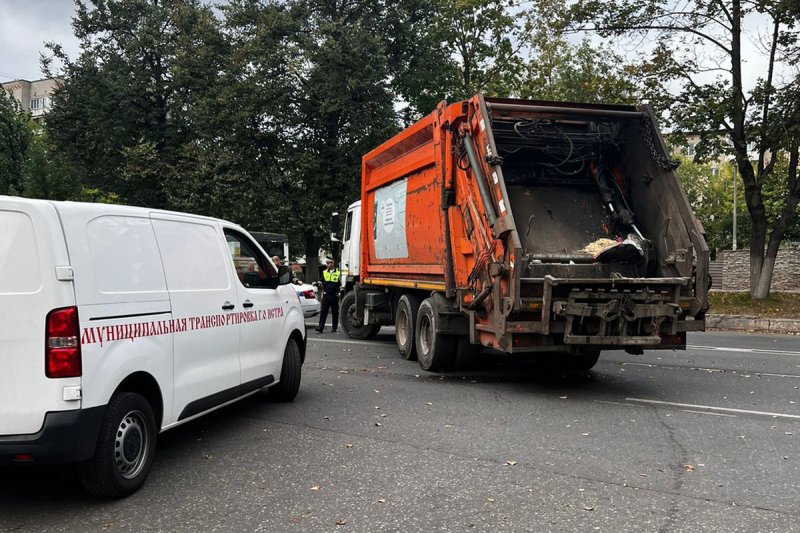 Водителя мусоровоза, насмерть сбившего ребенка в Истре, оставили под домашним арестом. Дело взял под личный контроль Бастрыкин