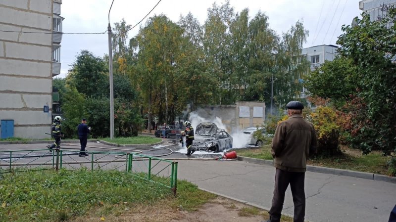 В Домодедово сгорело такси