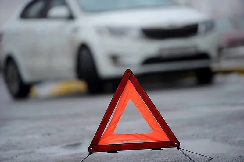 В Чехове водитель авто потерял сознание и врезался в ограду детского сада