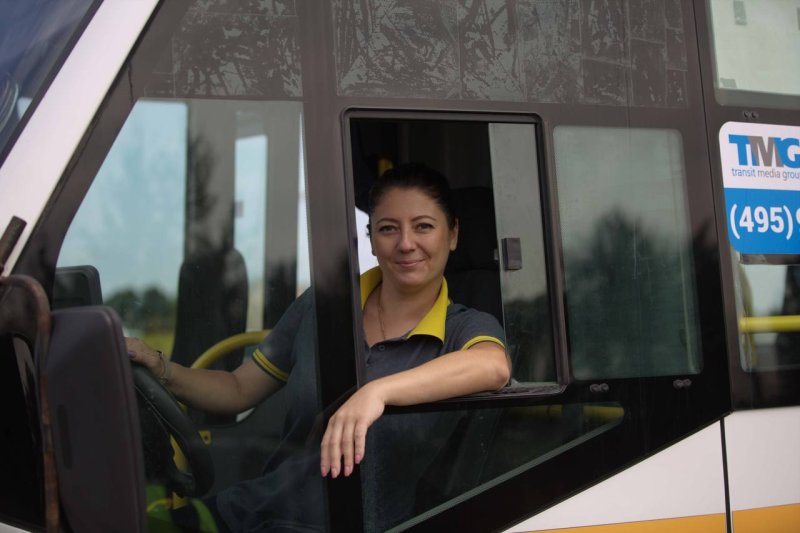 Более 130 женщин работают водителями автобусов в Московской области