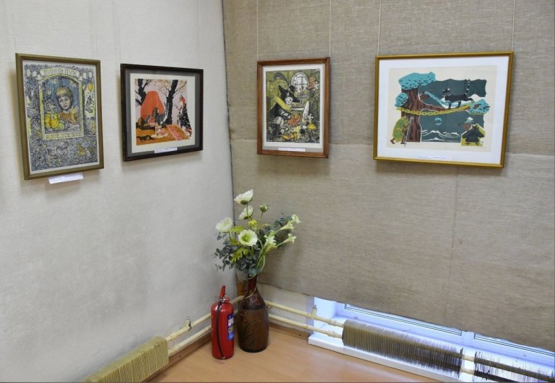 Выставка книжной иллюстрации проходит в картинной галерее Красноармейска