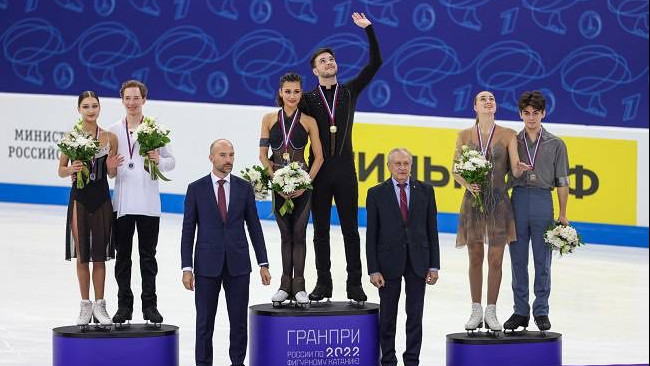 «Золото» и «серебро» завоевали подмосковные фигуристы на Гран-при России в Сочи