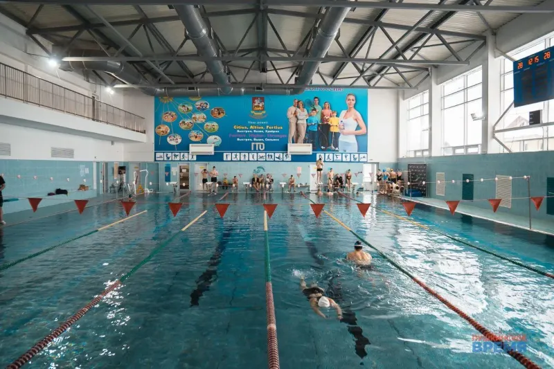 В Пушкино состоялись любительские соревнования по плаванию «Плыви со мной»