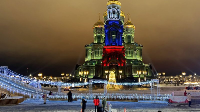 Фестиваль «Наша зима» стартовал на Соборной площади Главного храма ВС РФ