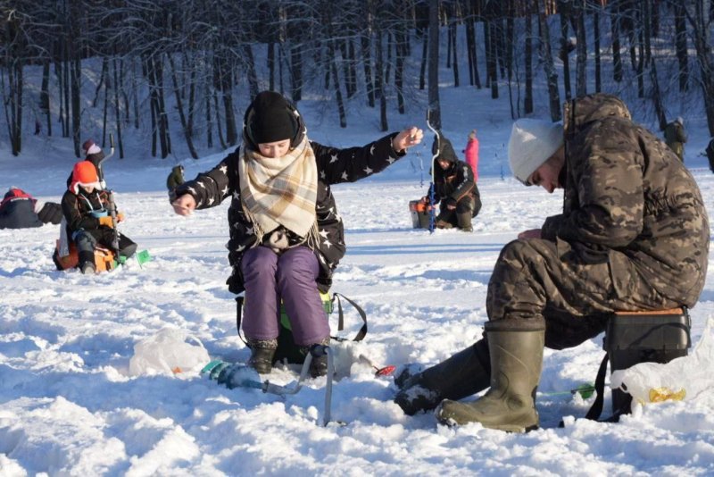 В Сергиевом Посаде прошёл семейный фестиваль зимней рыбалки «Мормышка»