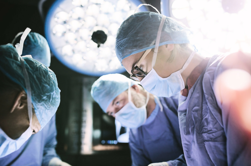 Раменские хирурги сохранили женщине почку после ножевого ранения