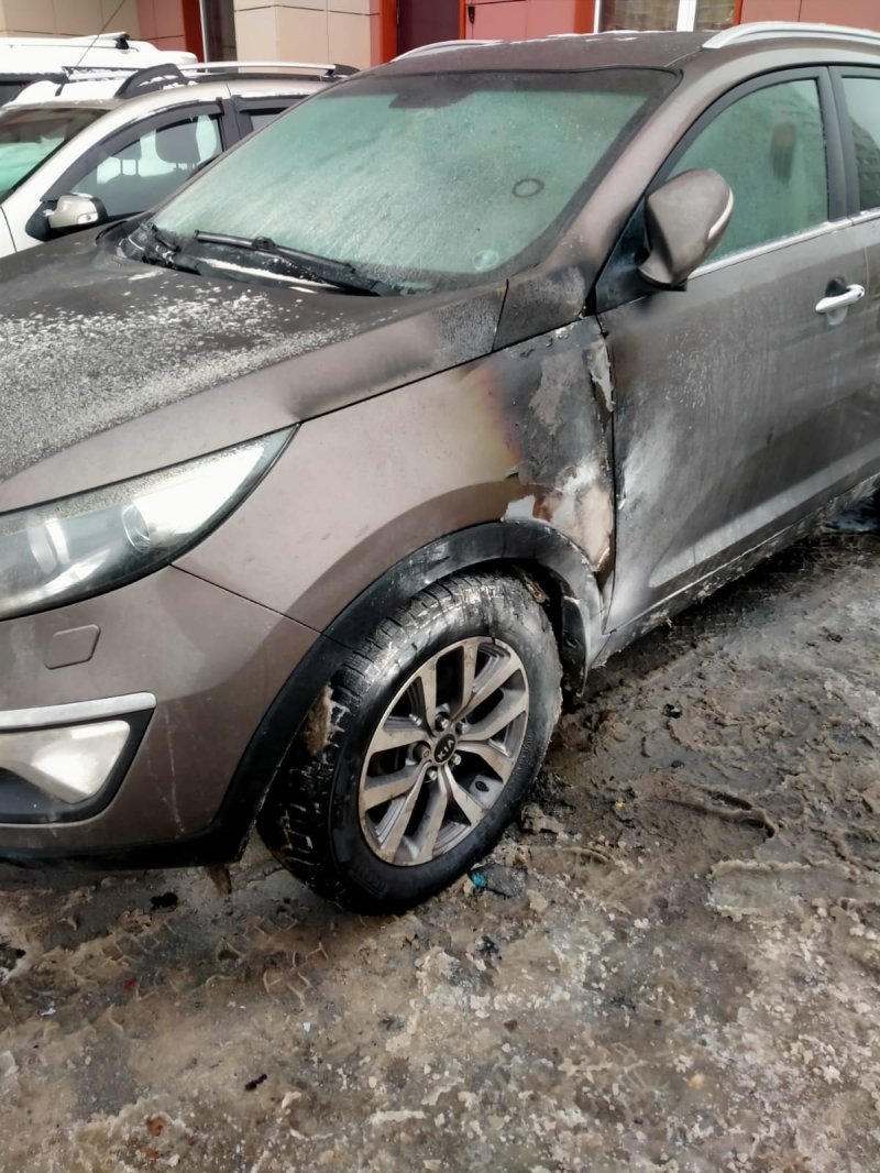 Жители Ивантеевки разыскивают пиромана, поджигающего автомобили