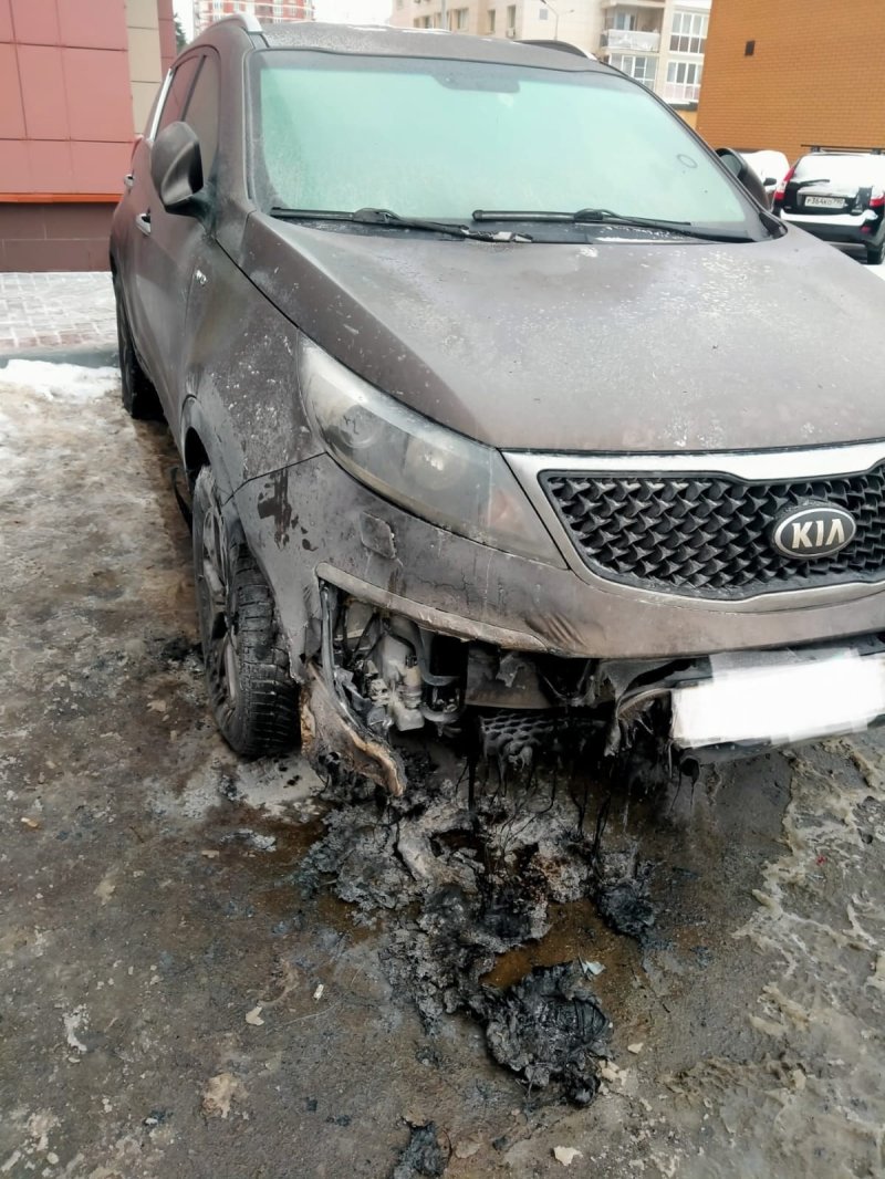Жители Ивантеевки разыскивают пиромана, поджигающего автомобили