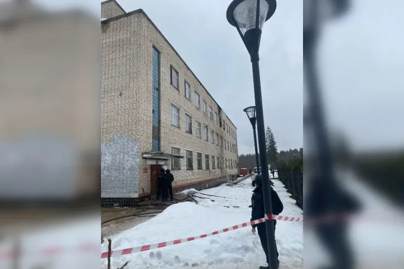 В Дмитрове уволенный слесарь пришёл на работу и поджёг коллег из огнемёта
