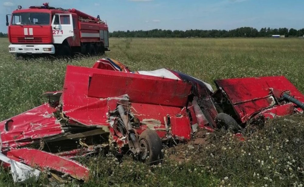 Во время тренировочного полёта в Ступино упал легкомоторный самолёт - два человека погибли