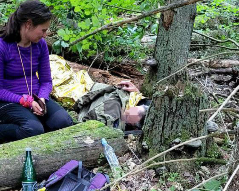 В Щелковском городском округе спасли 80-летнего грибника, заблудившегося в лесу 4 дня назад