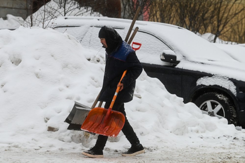 Жителей Балашихи призвали помочь с уборкой снега