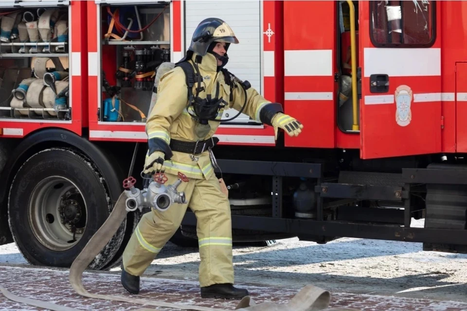 В Одинцово 16 человек спасли при тушении пожара: видео