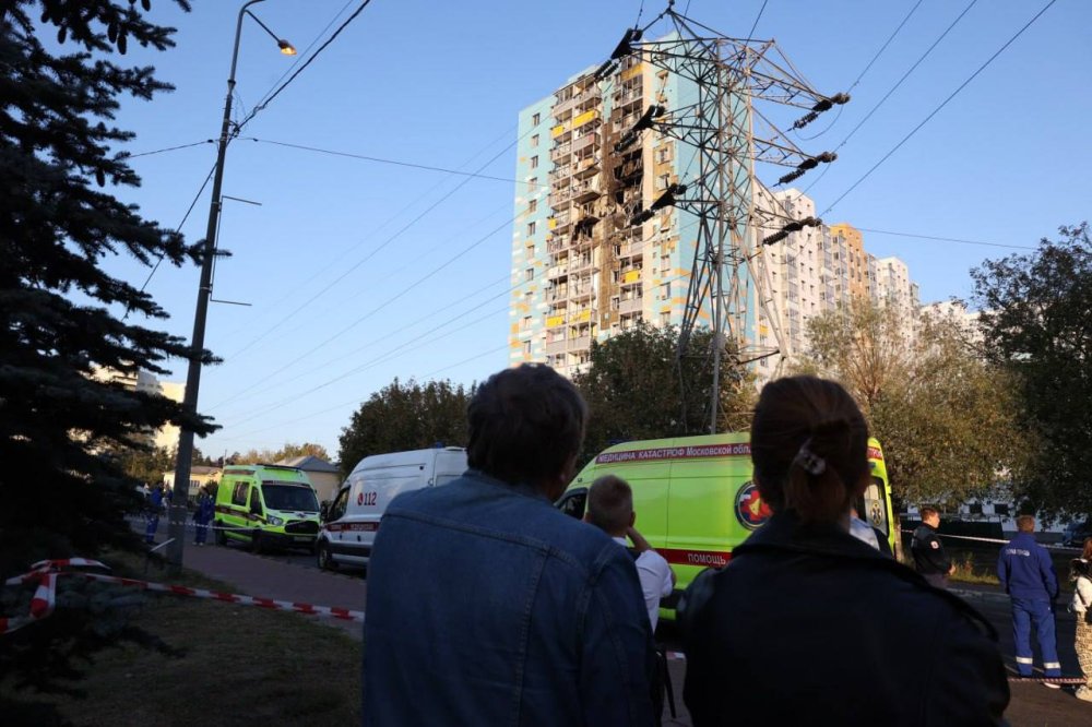 При атаке БПЛА в Раменском пострадали 2 многоэтажных дома, погиб человек