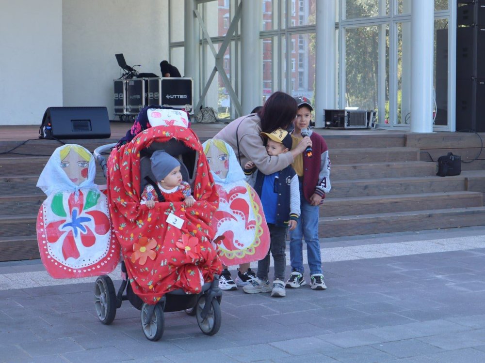 В Лобне прошёл парад детских колясок