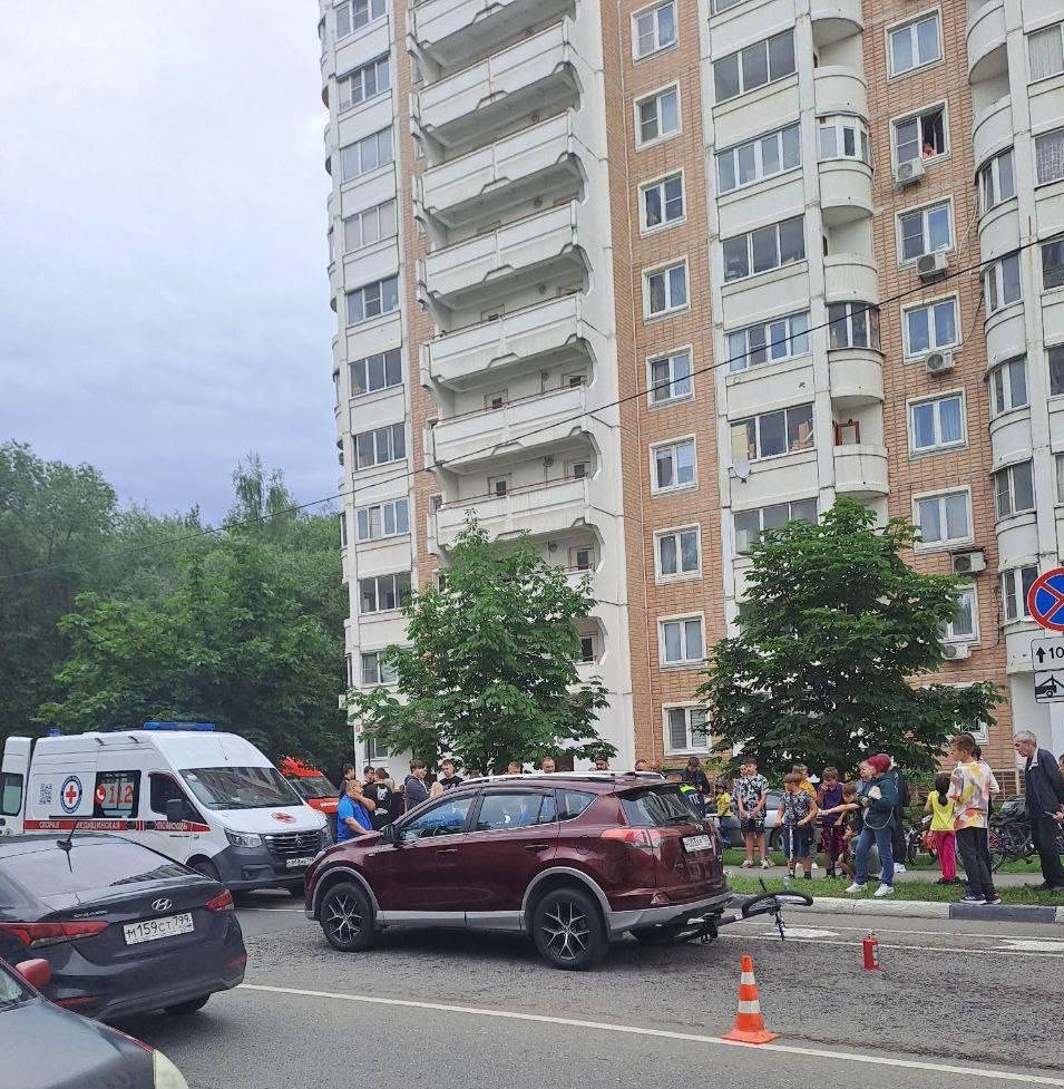 В Балашихе в ДТП с внедорожником пострадал юный велосипедист