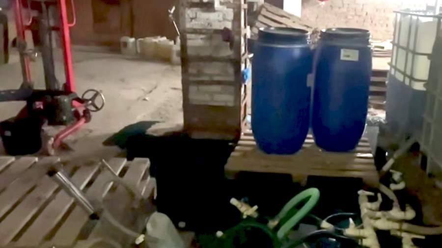 В Электроуглях ликвидировали подпольный цех по производству контрафактной бытовой химии