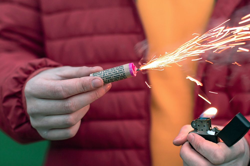 В Подмосковье двое детей пострадали от взрывов петард