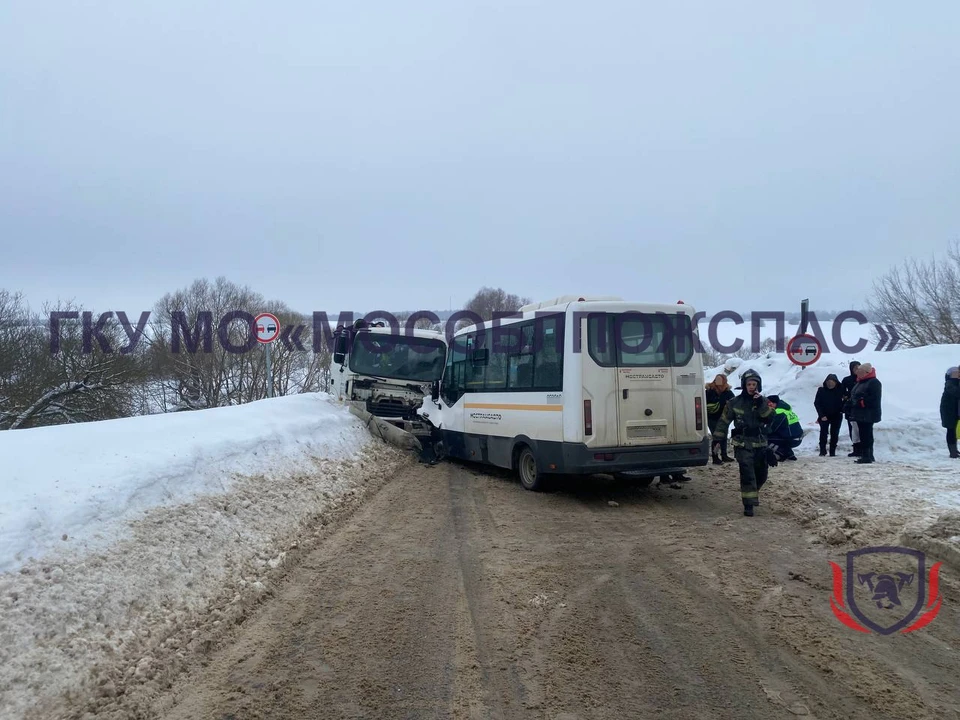 В аварии с маршруткой в Ступино пострадали семь человек
