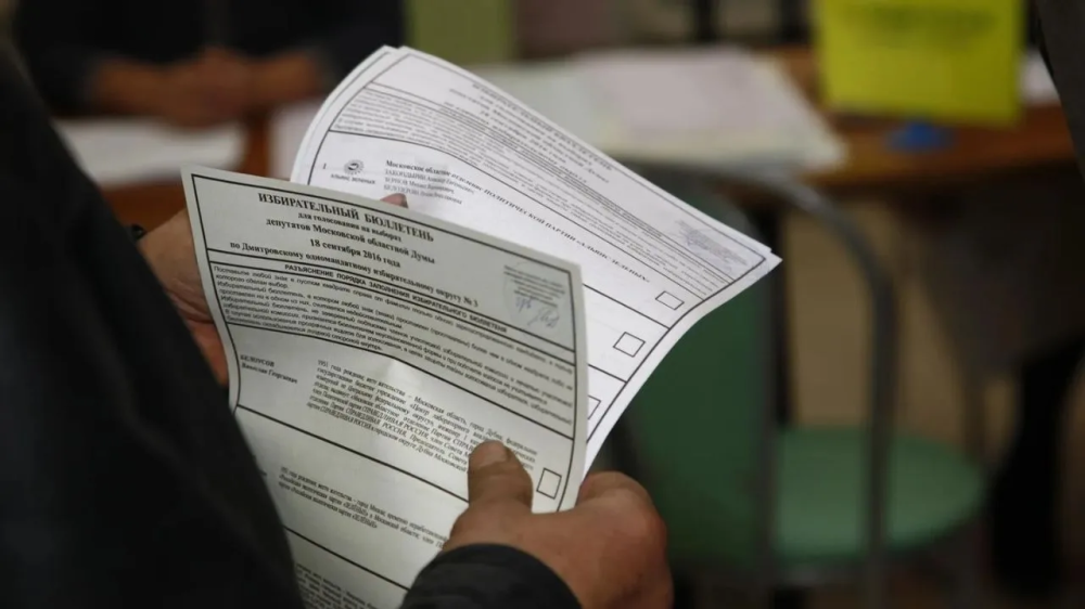 Трое из Подмосковья рвутся в лидеры: стартовало голосование за премию «Служение»