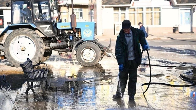 Моют, красят и пилят: в Подмосковье стартовала генеральная уборка после зимы