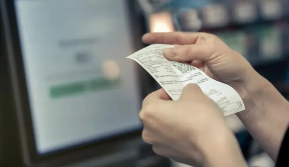 Инфляция в апреле замедлилась вдвое: экономист Балынин объяснил, что дорожает, а что нет