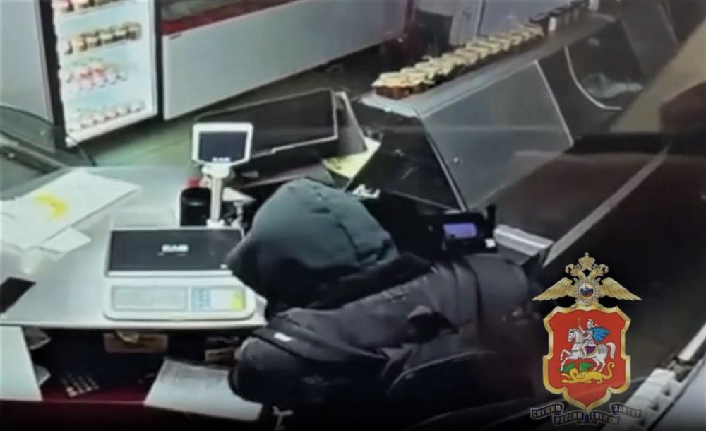 В Люберцах четверо приятелей ограбили магазин на 1,5 миллиона рублей