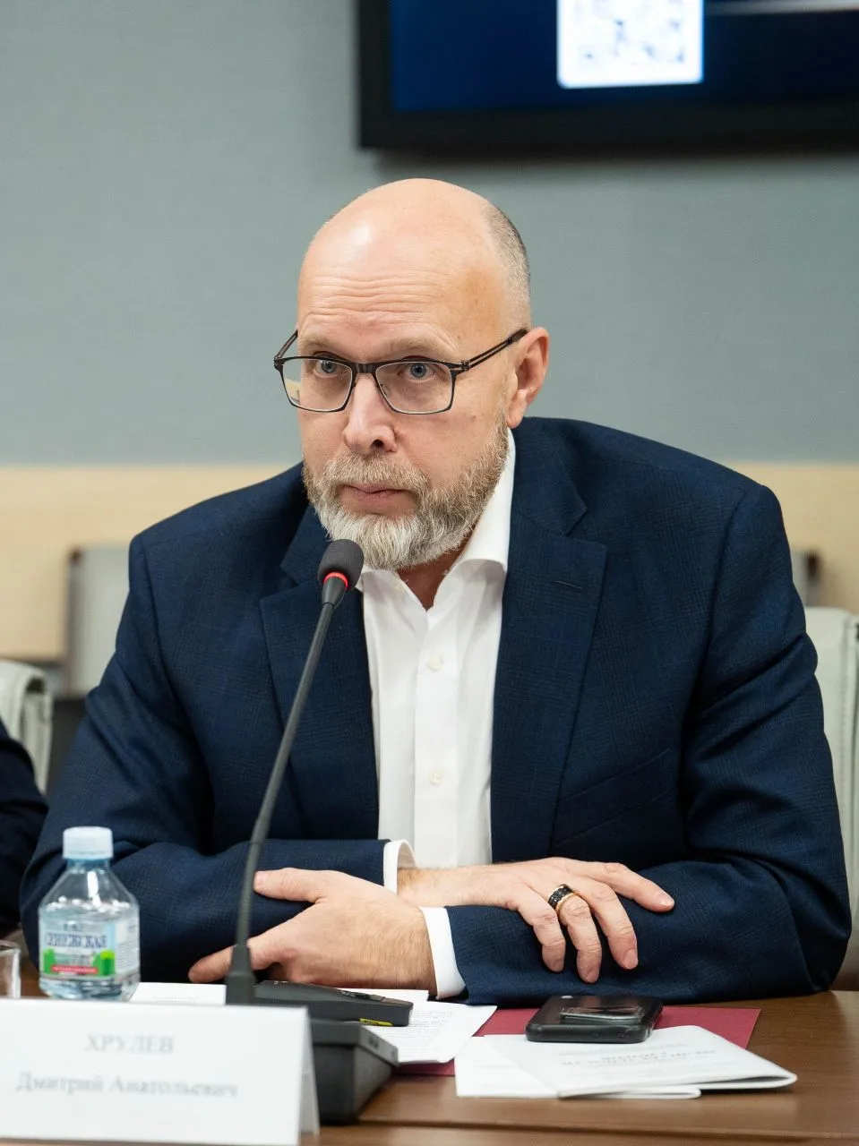 Кнопка мира в контрактах: бизнесу и бюджету предложили сэкономить 30 миллиардов рублей