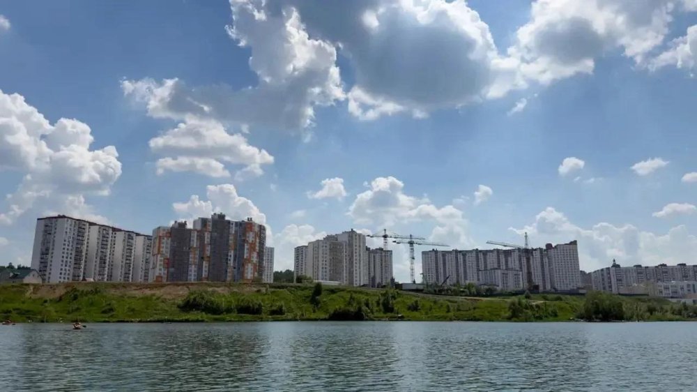 Европейская жара до +40°C не дойдёт, но +31°C в Подмосковье уже объявили — а где тень и вода?